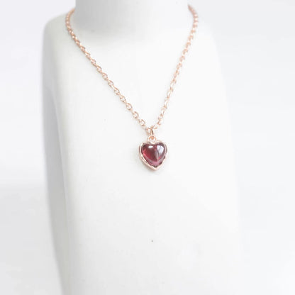 Corazón Garnet Heart Pendant - 925 Sterling Silver - Adjustable Chain