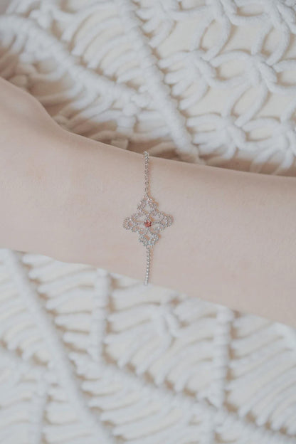 Antoinette Garnet Lace Bracelet - 925 Sterling Silver - Adjustable Chain